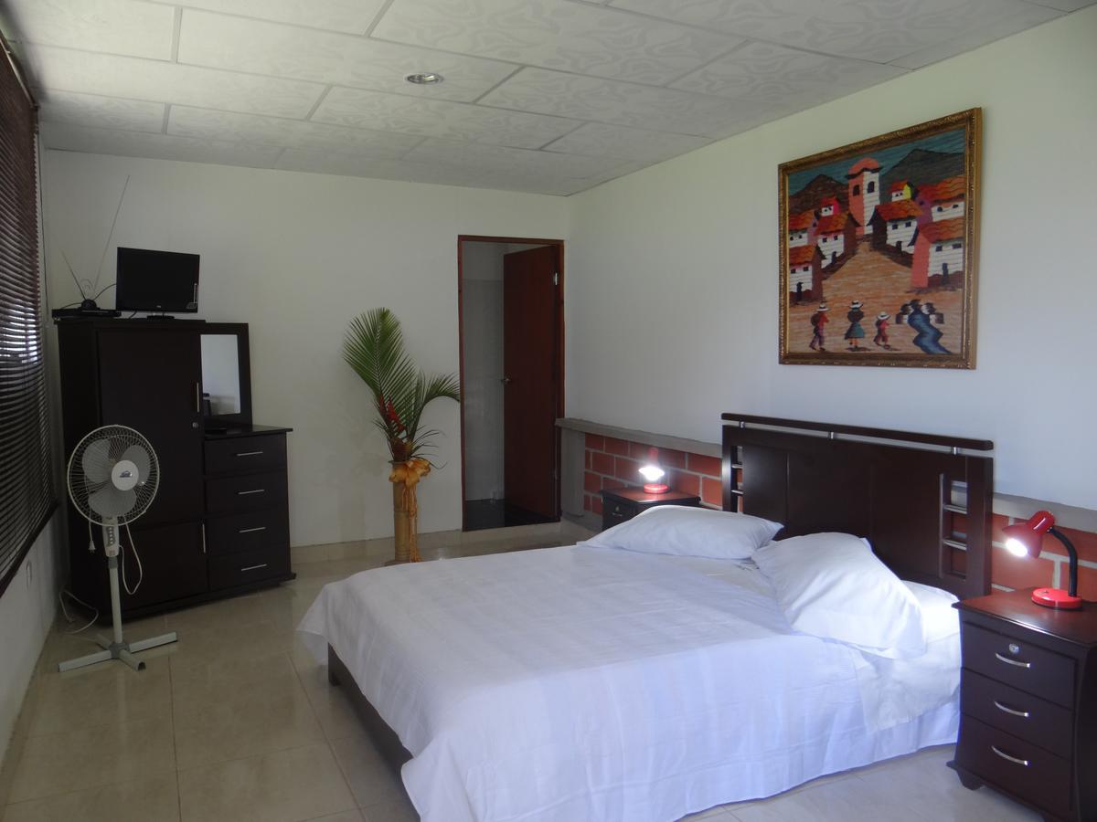 Palestina Ecohotel Chinchiná Exteriör bild